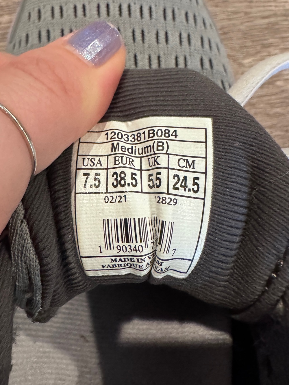 Brooks Ghost 13 Gray Sneakers in Size 7.5 - Picture 8 of 8